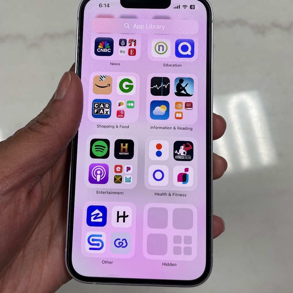 Unlocked 128 GB iPhone 14 - Perfect condition